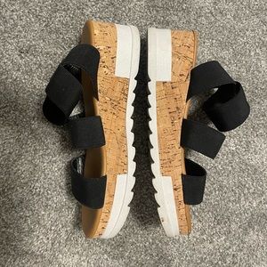 black sandals size 7, never worn! or best offer!